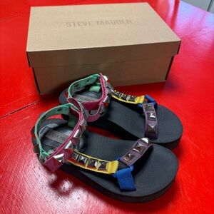 STEVE MADDEN MULTI COLOR silver METAL STUDS STRAP SANDALs